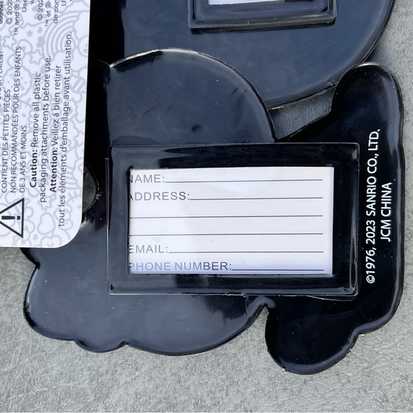 NWT SANRIO Hello Kitty White Red and Black 2pc Rubber Luggage Bag Travel Tag Set - Picture 9 of 12